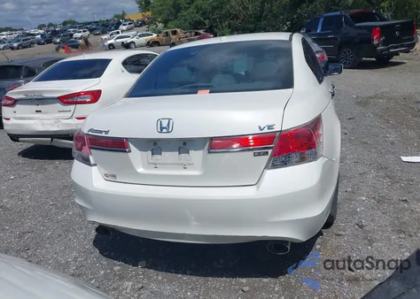 2011 Honda Accord Exl z USA, uszkodzony, nr VIN 1HGCP3F85BA031055